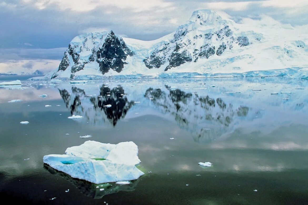 Paradise-Bay-Antarctica.